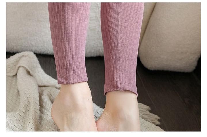 Ribbed leggings ankle cuff detail