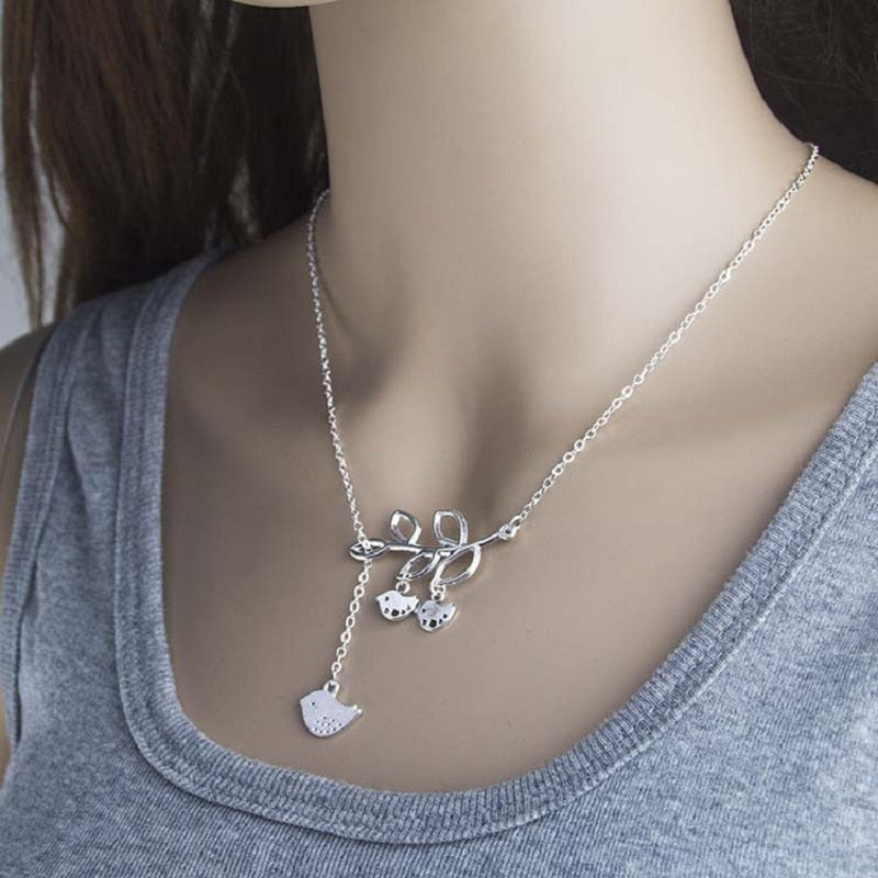 Mom & Two Baby Birds Pendant Necklace – Zinc Alloy